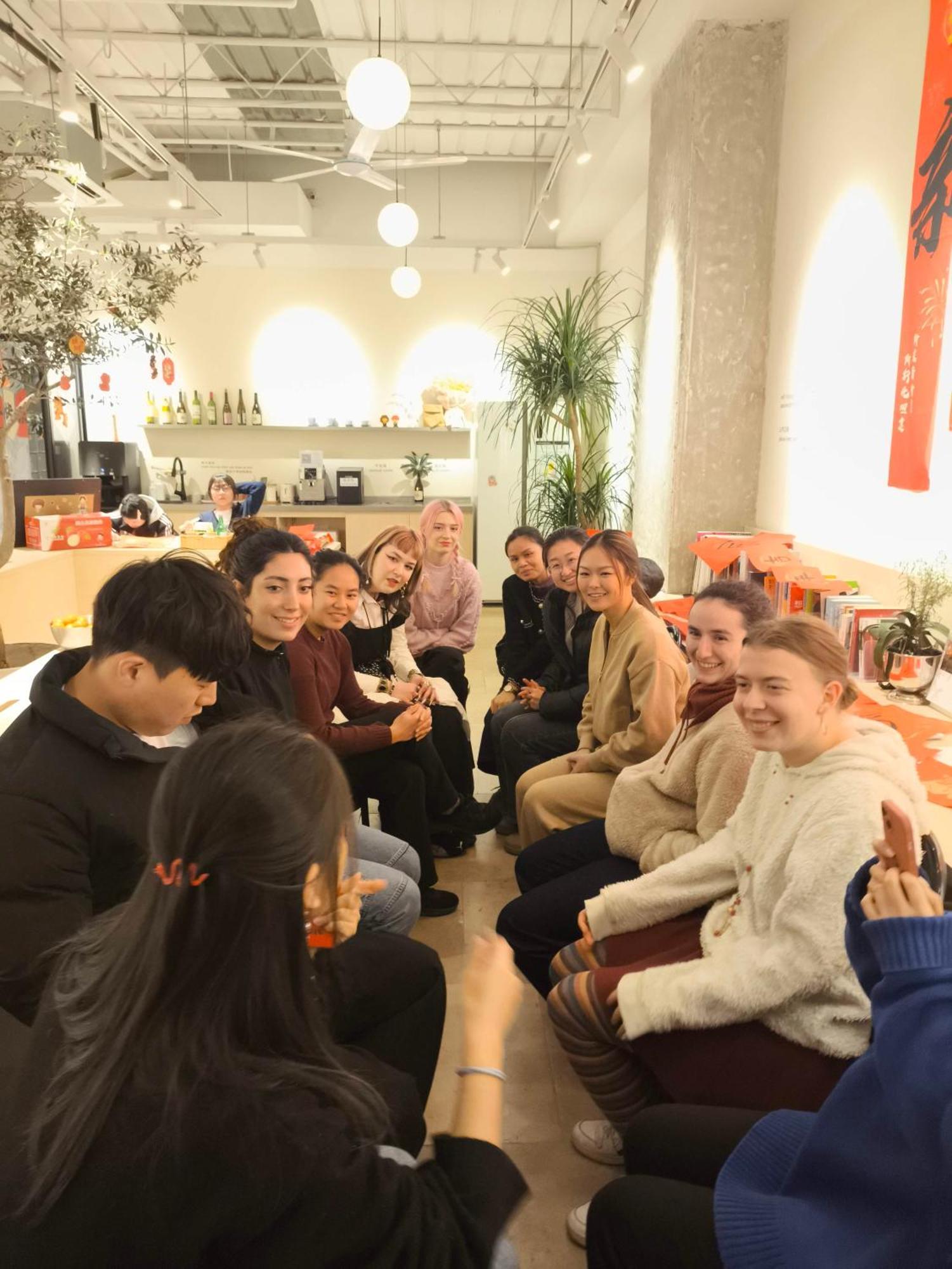 Hi Cozy International Youth Hostel East Nanjing Road & The Bund - Free Gym 샹하이 외부 사진